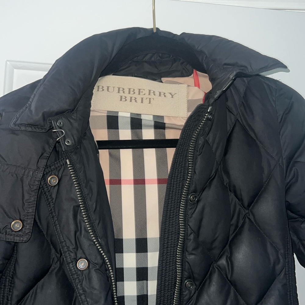 XS women’s Black Burberry Brit puffer coat very good condition